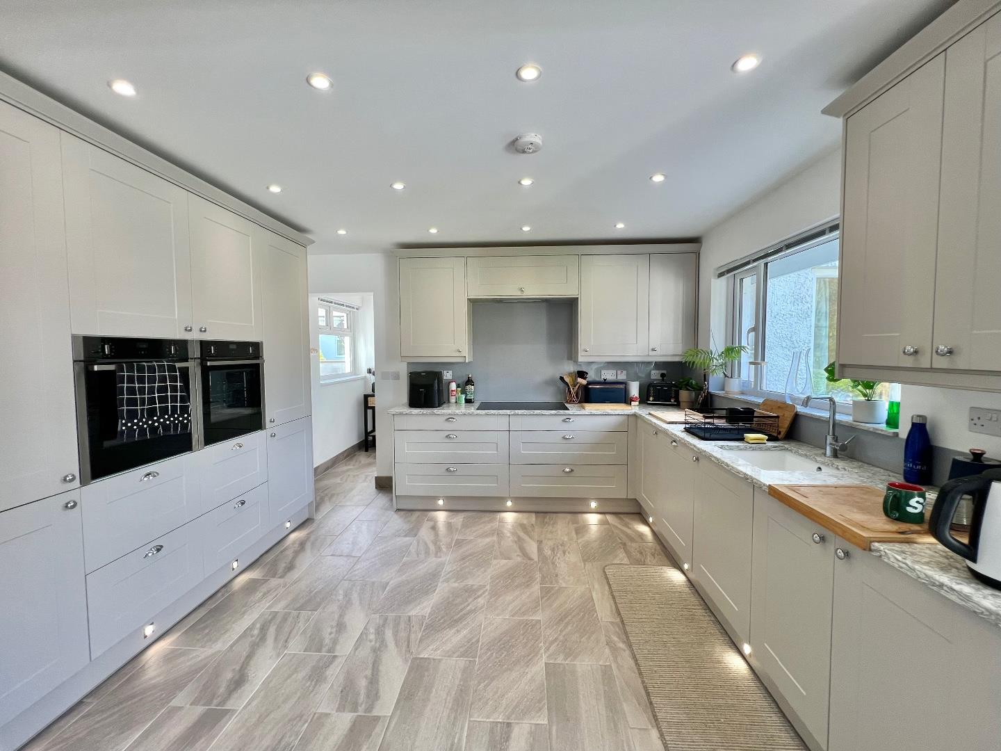 Danycoed, Blackmill, Bridgend County Borough, CF35 6ES